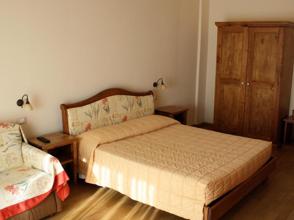 Ca Del Moro Resort & Spa Pontremoli Room photo